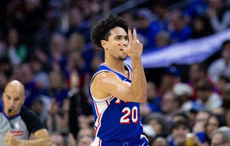 开云体育-从冠军中锋到流浪汉！仅一夜，7大交易官宣，诞生3大赢家3个输家