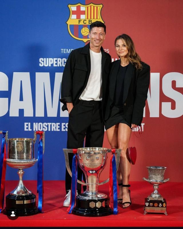 开云下载-万妻确认莱万巴萨生涯近末：要像挤柠檬般榨取今季